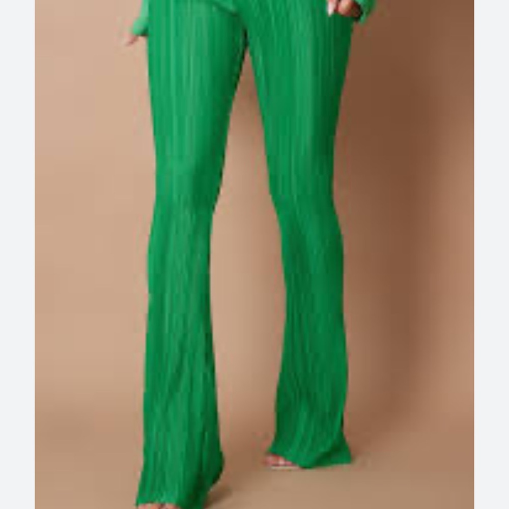 Green Women's Pants